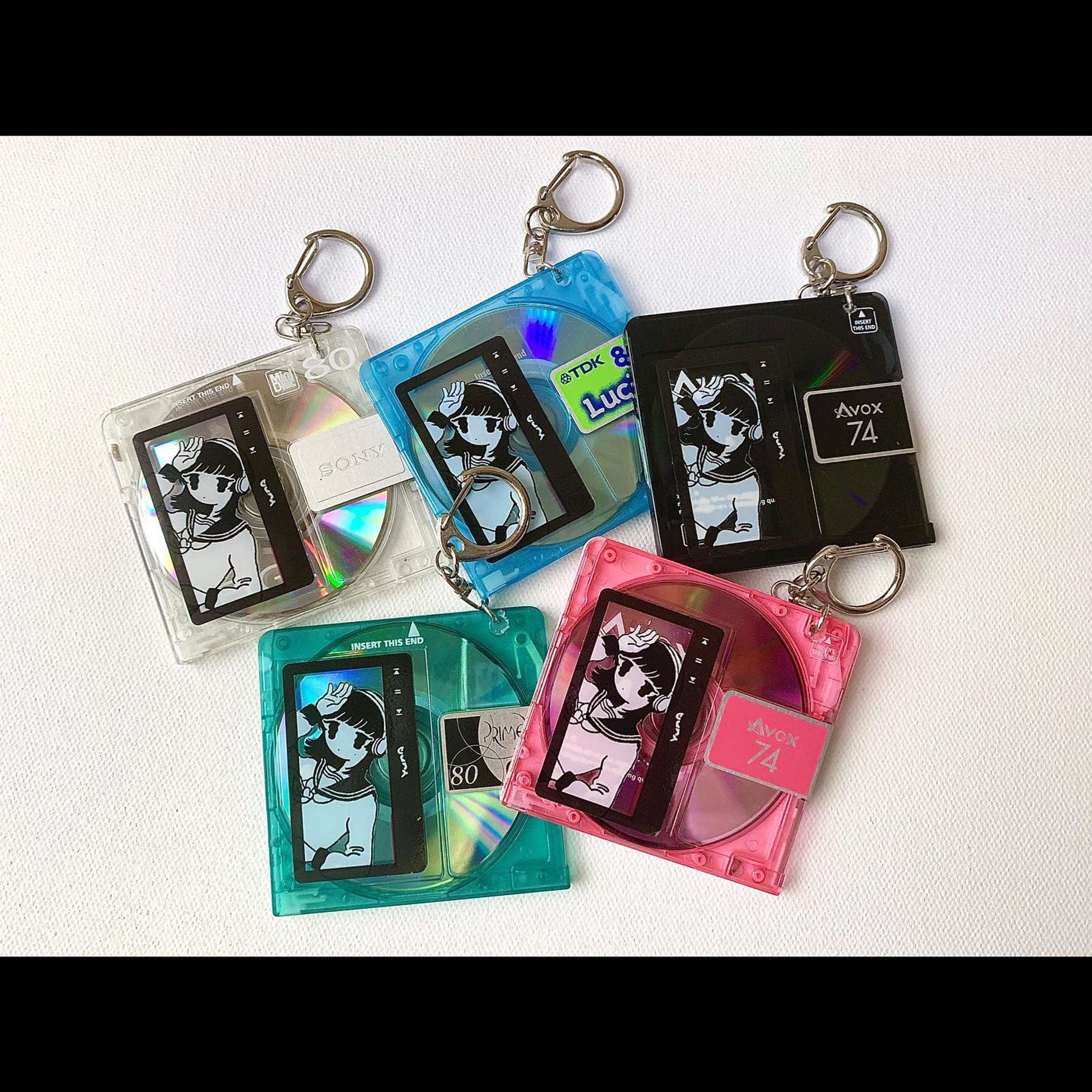 【6/11(日)発売開始】

handmade MD Key holder
700yen

限定5個

BOOTHにて販売
6/11 (日) 午後20:00〜

the-boon-109.booth.pm
→プロフィールハイライト「goods」よりアクセス！

お楽しみに！

#イラスト#イラストレーター
#絵描き#絵描きさんと繋がりたい
#デジタルイラスト#yuna_art
#simpleillust#digitalart#night
#illustrate #illustration #軽美術部　@keivi.jp #cuteillustration #kurita_irasuto#paint #procreate #artwork #illust #drawing#anipiccom#일러스트 #드로잉#색연필 #그림스타그램#미술#插图 #插图画家 #落書 #画 #畫畫-1