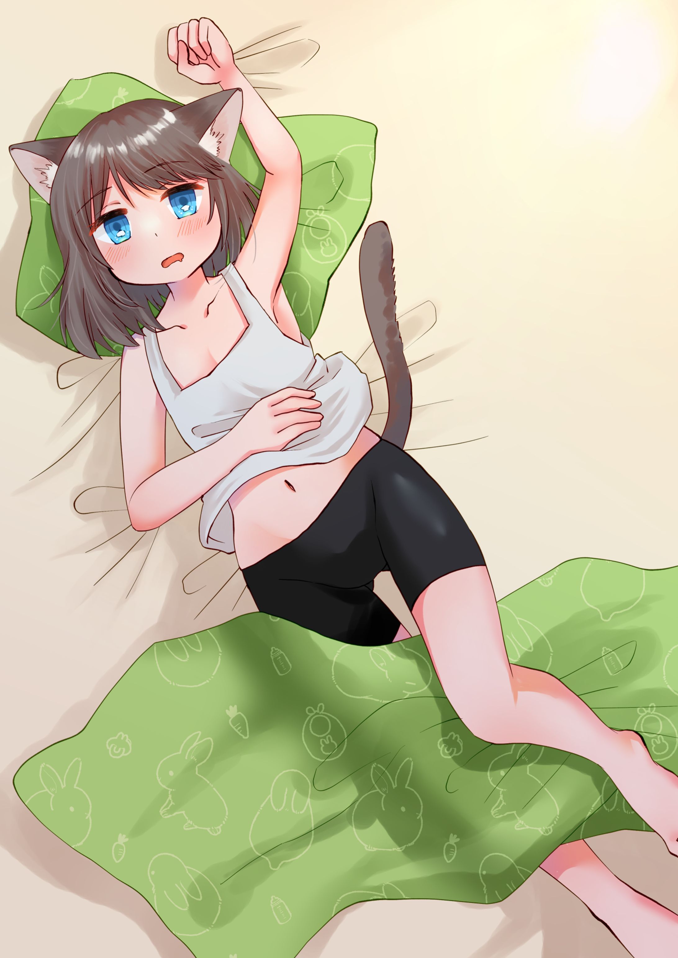 寝起きの猫耳少女-1