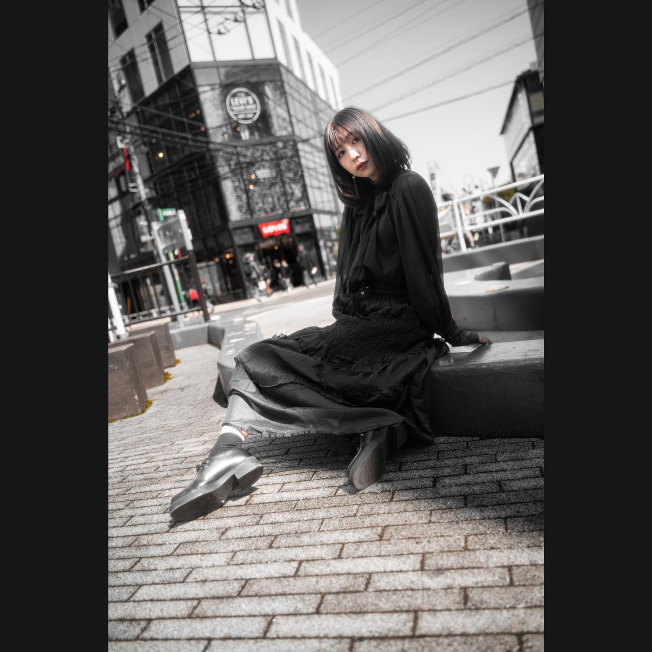 STREET style

model: @nomitun_r 

たまたま写った背景のLevi's @levis_japan の看板がいい味出してるwww

#portrait
#portraitphotography 
#streetphotography 
#levis 
#sonyalpha 
#被写体 
#被写体になります 
#被写体モデル 
#被写体募集中-1