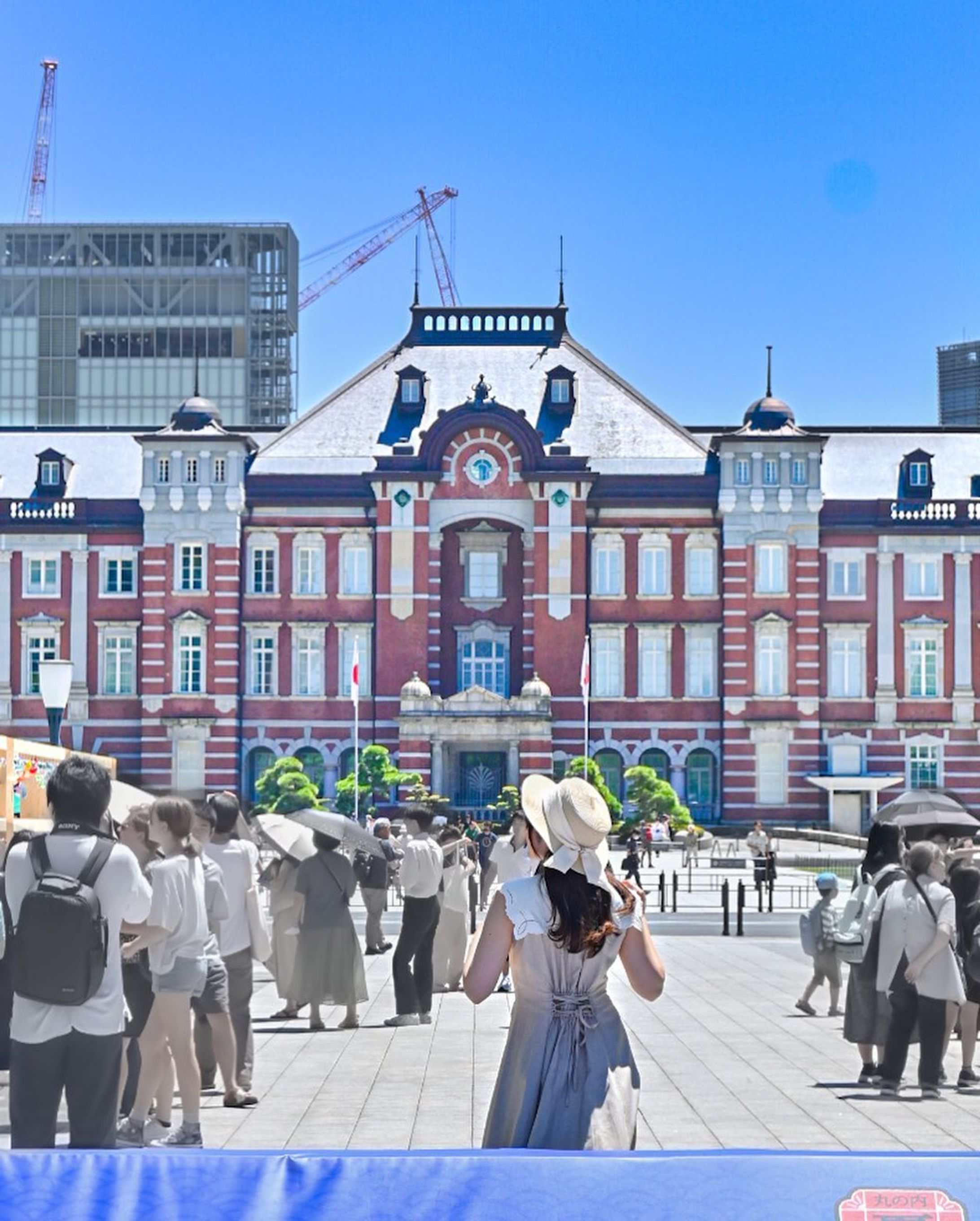 【ご報告】

\千代田区観光インスタグラマーに就任しました🫶/

公式アカウントでも発表がありましたが
以前参加させていただいた
【千代田区観光インフルエンサーPR投稿コンテスト】
でなんと……

グランプリに選ばれました😭😭💓

千代田区が大好きだし、
こんな光栄な賞に選んでもらえて嬉しい…！

そしてそして……
「いつか自治体とお仕事したい」という
私の夢が1つ叶いました🤍🐰

3月までは千代田区観光協会公式の
【千代田区観光インスタグラマー】としてタッグを組んで
千代田区の魅力を私なりの目線で発信していきます‪🫶🏻🤍

応援してくれた皆さん、
ほんとにありがとうございました！

ここのところバタバタしてて
全然皆さんの投稿に反応できてなかったけど…
これからはまたガンガン活動していきます🔥💪🏻

今後の発信をお楽しみに🐰♡

@chiyoda_city_pr

#東京観光 
#東京 #tokyo #travel
#travelphotography #観光スポット 
#丸の内  #行幸通り #トラベルインスタグラマー #japantrip ＃千代田区観光協会
＃千代田区-1