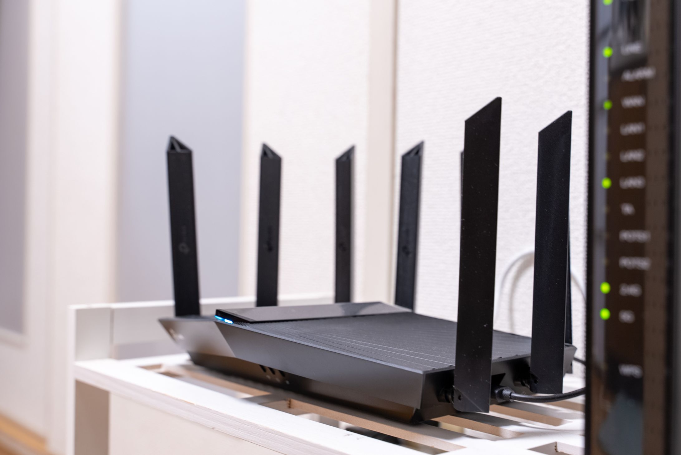 【TP-Link Archer AX90 レビュー】NURO光で簡易NAS化が便利！トライバンド＆Wi-Fi6対応のハイスペックWi-Fiルーター【AX6600】-1